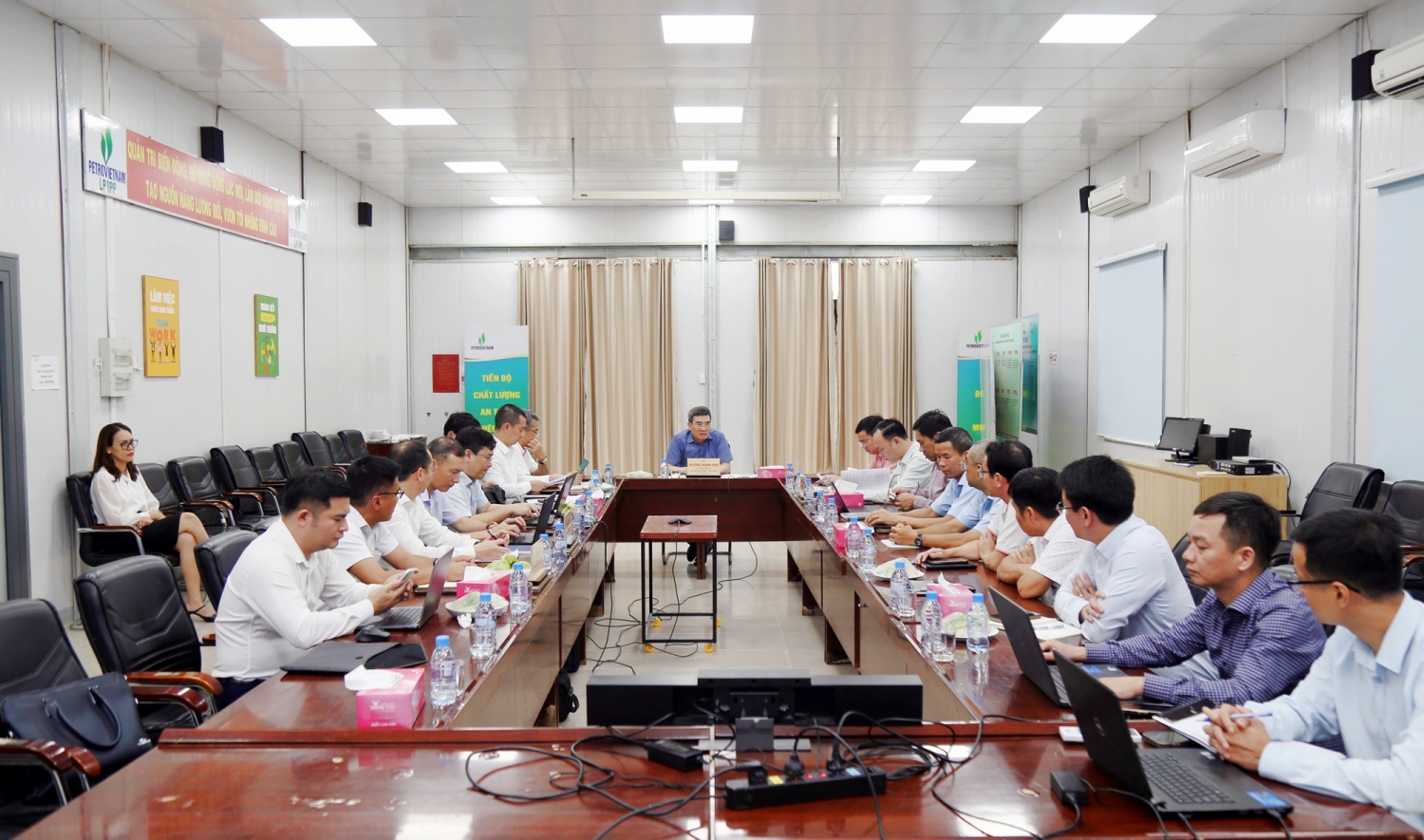 Lãnh đạo Petrovietnam làm việc với Ban QLDA Long Phú 1: Củng cố tiến độ, sẵn sàng tăng tốc dự án