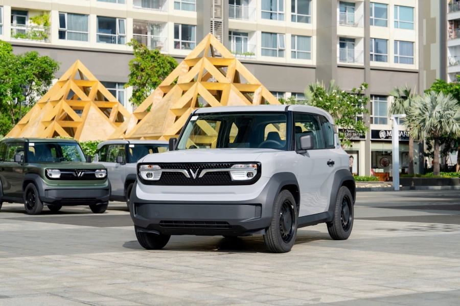 VinFast VF 3 “mở khóa” giấc mơ ô tô đầu đời: Mua xe 0 đồng, sạc pin 0 đồng