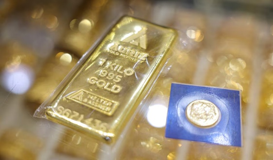 Giá vàng hôm nay 2/3: Thế giới vượt ngưỡng 5.300 USD, trong nước neo cao kỷ lục