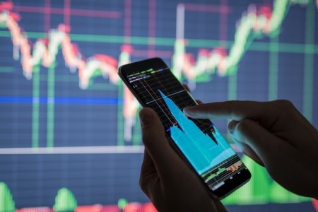 Nhận định thị trường chứng khoán ngày 3/3: Hạn chế giải ngân, mua đuổi cổ phiếu tăng nóng