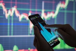 Nhận định thị trường chứng khoán ngày 3/3: Hạn chế giải ngân, mua đuổi cổ phiếu tăng nóng