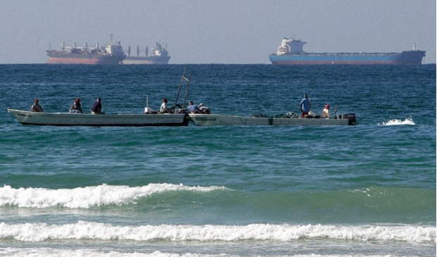 Các hãng vận tải biển Nhật Bản tạm ngừng hoạt động qua eo biển Hormuz