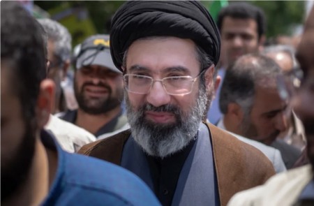 Iran đã chọn được Lãnh tụ tối cao, tuyên bố vẫn chưa tung các vũ khí mạnh nhất