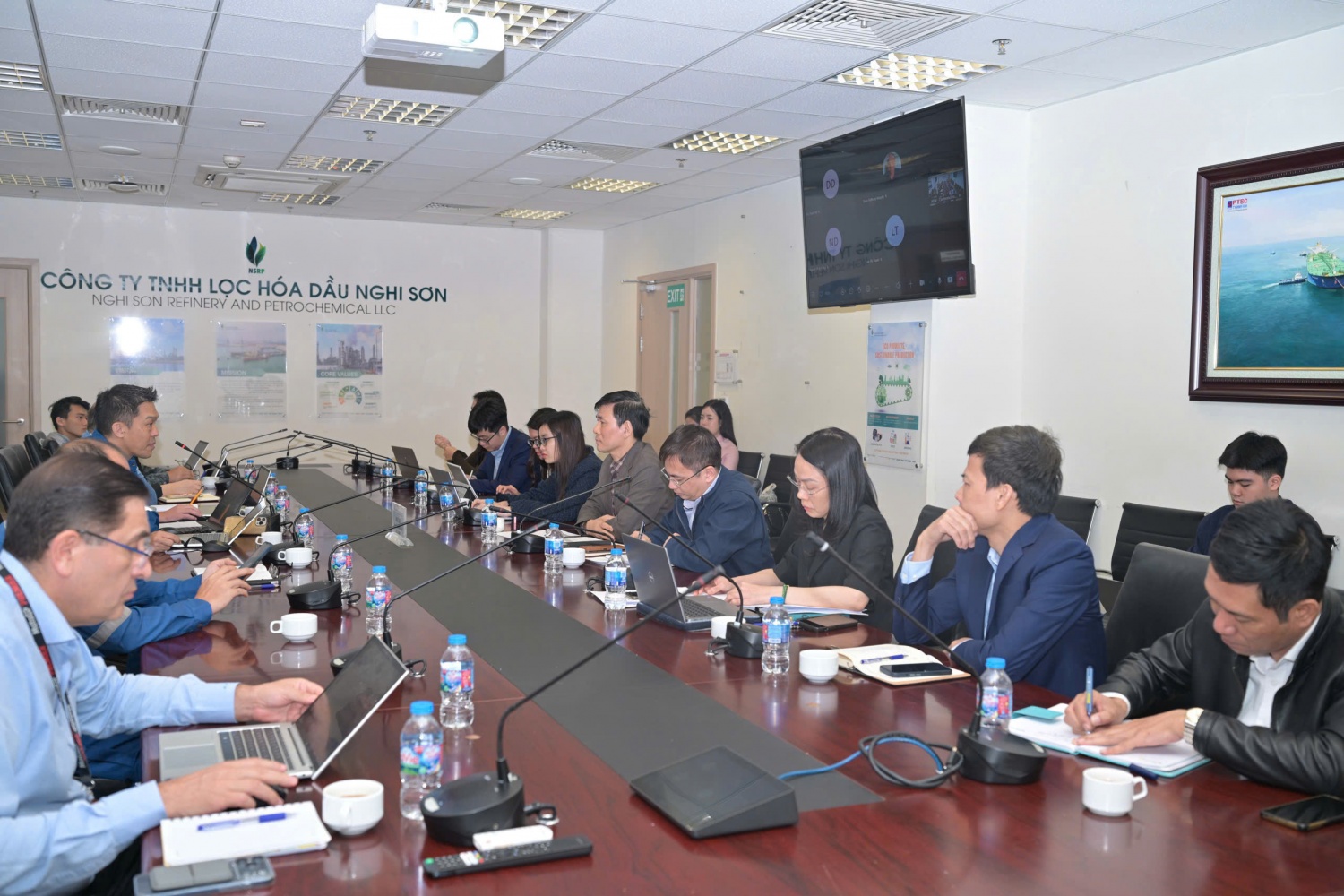 Toàn cảnh buổi làm việc giữa PVNDB và NSRP