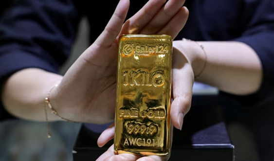 Vàng bạc đang “chờ thời”?