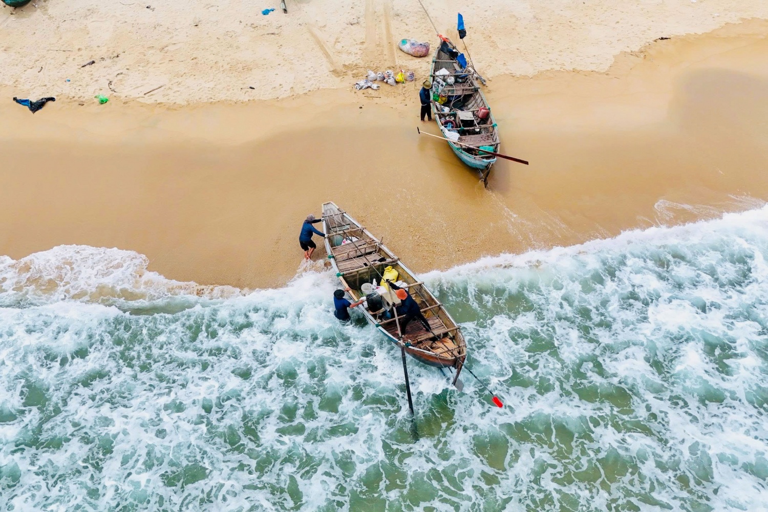 Quảng Ngãi vào mùa ốc gạo, ngư dân kiếm tiền triệu sau mỗi chuyến ra khơi
