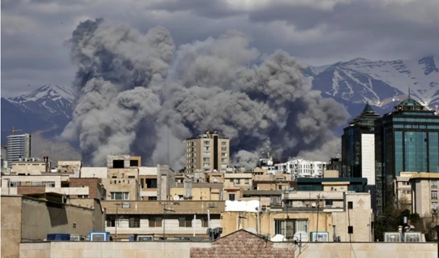 Fitch dự đoán thời gian eo biển Hormuz bị đóng cửa