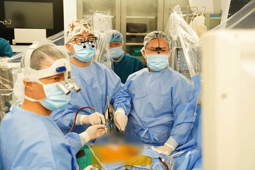 Chân dung bác sĩ đam mê đi tìm lời giải cho những ca phẫu thuật tim “khó và ít gặp”