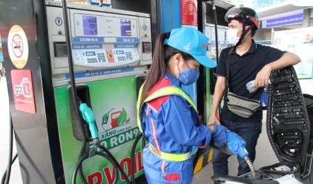 Nguồn cung xăng dầu cho thị trường trong tháng 3/2026 vẫn được bảo đảm