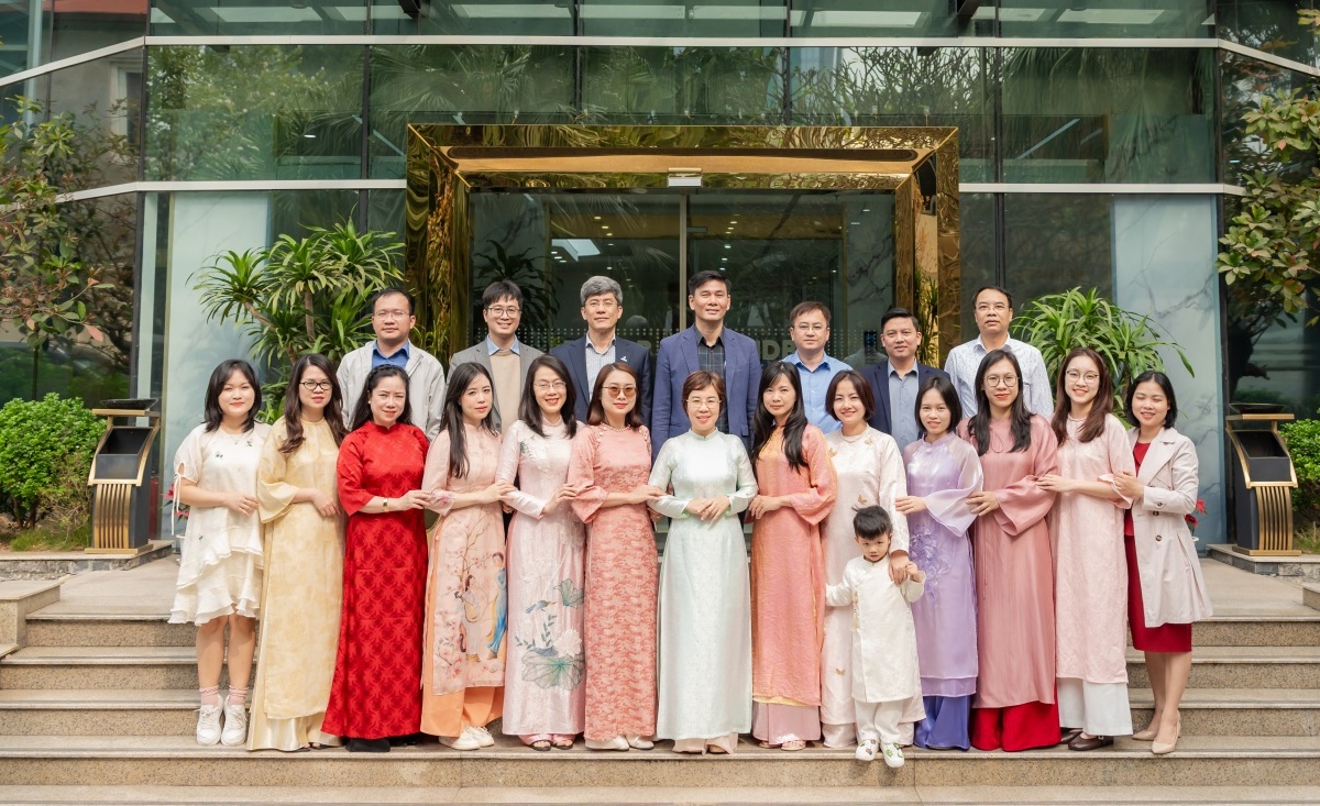 PVNDB tôn vinh và tri ân nữ cán bộ, người lao động nhân Ngày Quốc tế Phụ nữ 8/3