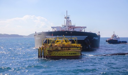 Petrovietnam được phép mua bán, xuất nhập khẩu dầu thô, nguyên liệu sản xuất xăng dầu