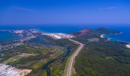 Chính phủ đề nghị hoàn thiện Đề án Trung tâm lọc hóa dầu và năng lượng quốc gia tại Dung Quất trong tháng 3