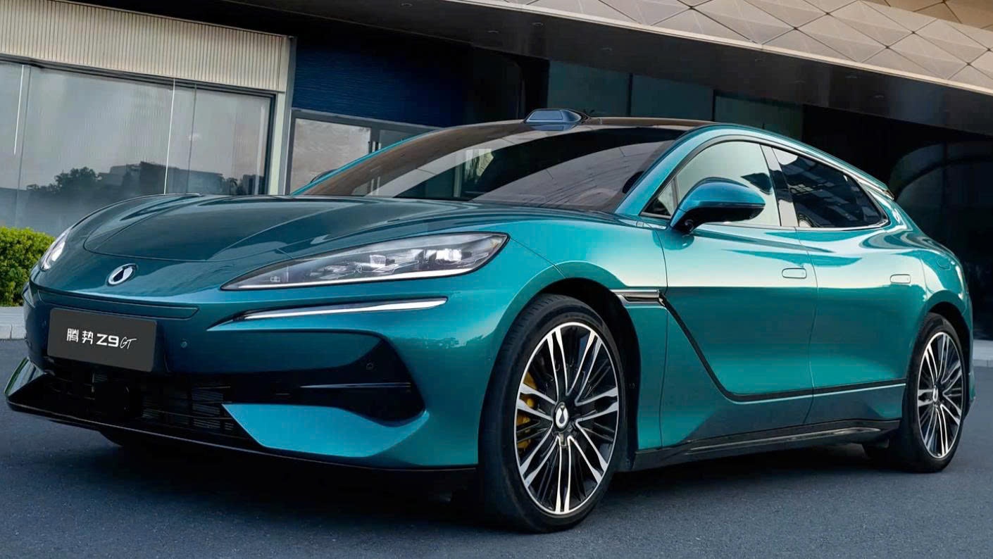 Thị trường xe điện tuần qua: VinFast sẽ sản xuất xe máy điện tại Subang (Indonesia) từ năm 2027