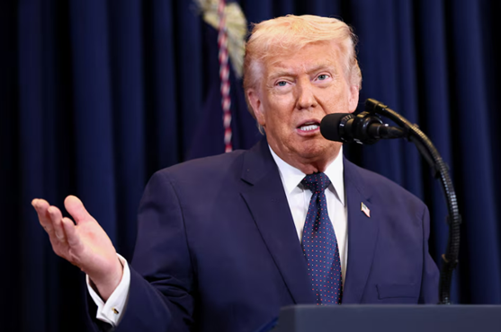 Tổng thống Trump sẽ miễn trừ một số lệnh trừng phạt liên quan đến dầu mỏ Tổng thống Trump sẽ miễn trừ một số lệnh trừng phạt liên quan đến dầu mỏ