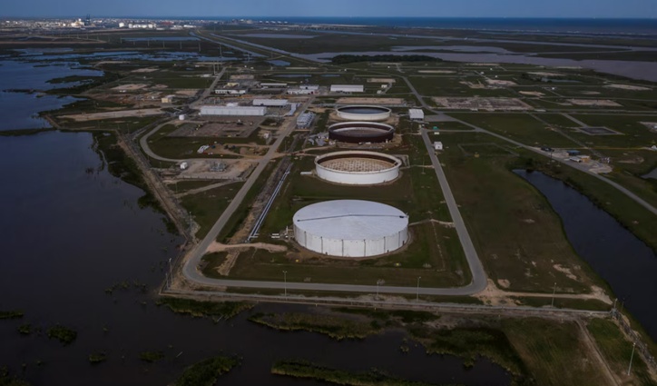 Mỹ cân nhắc bán dầu từ kho dự trữ chiến lược