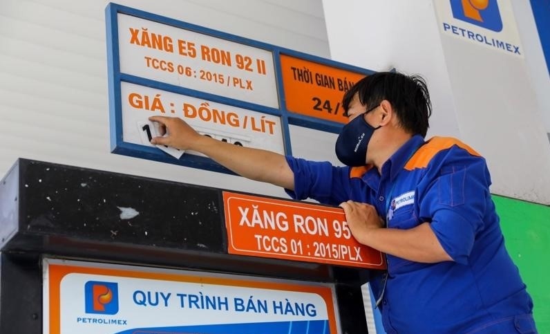 Chi phí logistics tăng vọt vì xăng dầu, doanh nghiệp đề xuất chính sách 
