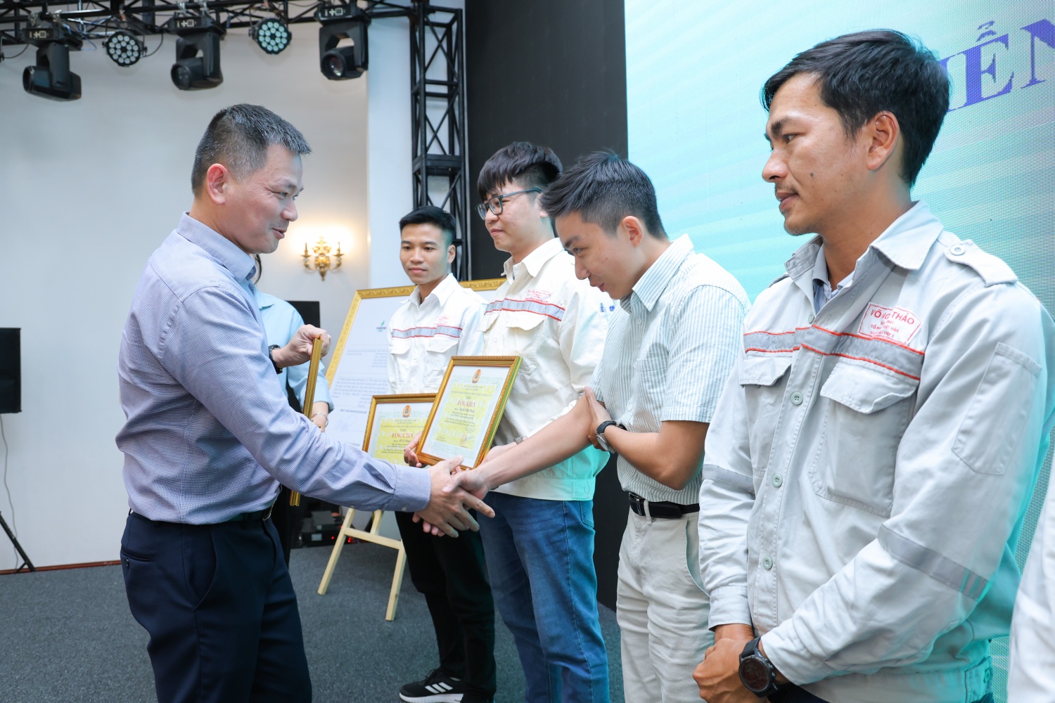 Công đoàn Petrovietnam phát động thi đua giai đoạn 3 Dự án phát triển mỏ khí Lô B