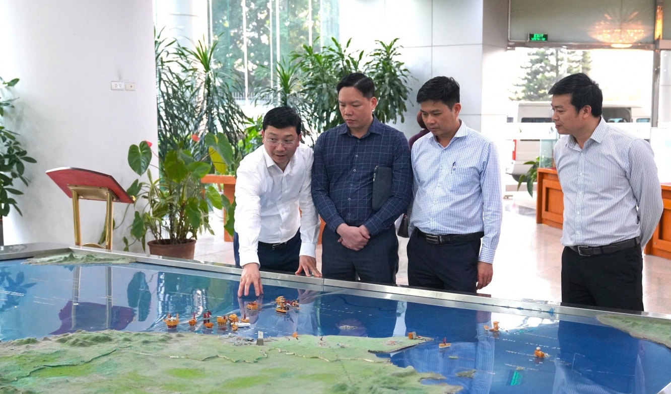 Vụ KHKT&CN trao đổi với VPI về định hướng nghiên cứu trọng điểm giai đoạn mới