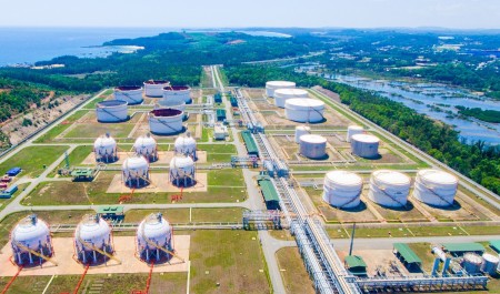 Cấp thiết nâng cao hạ tầng dự trữ, cung ứng xăng dầu quốc gia