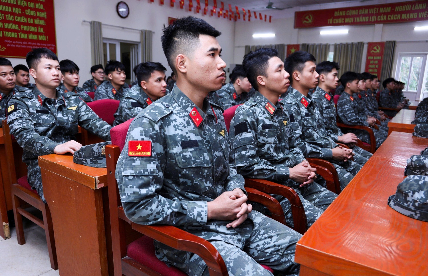 Lực lượng CAND bảo đảm tuyệt đối an ninh, an toàn ngày bầu cử