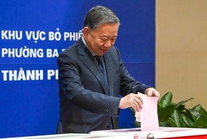 Tổng Bí thư Tô Lâm thực hiện quyền công dân tại phường Ba Đình (Hà Nội)