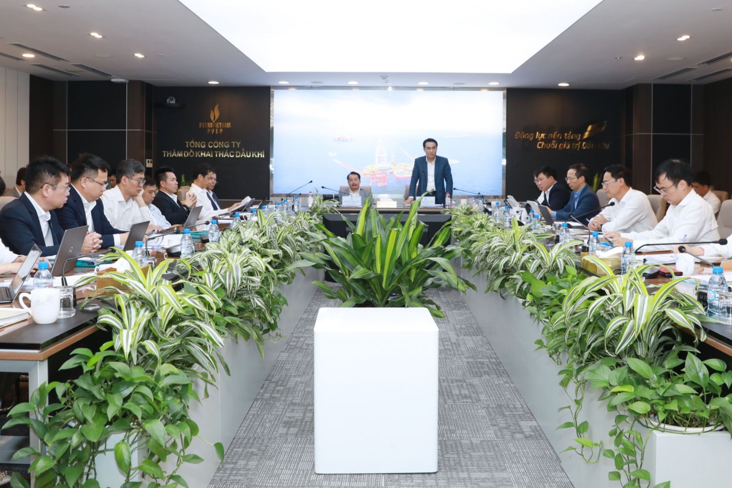 Đảng ủy PVEP “đồng thuận tầm nhìn, đồng hành đích đến”, quyết tâm hoàn thành mục tiêu năm 2026