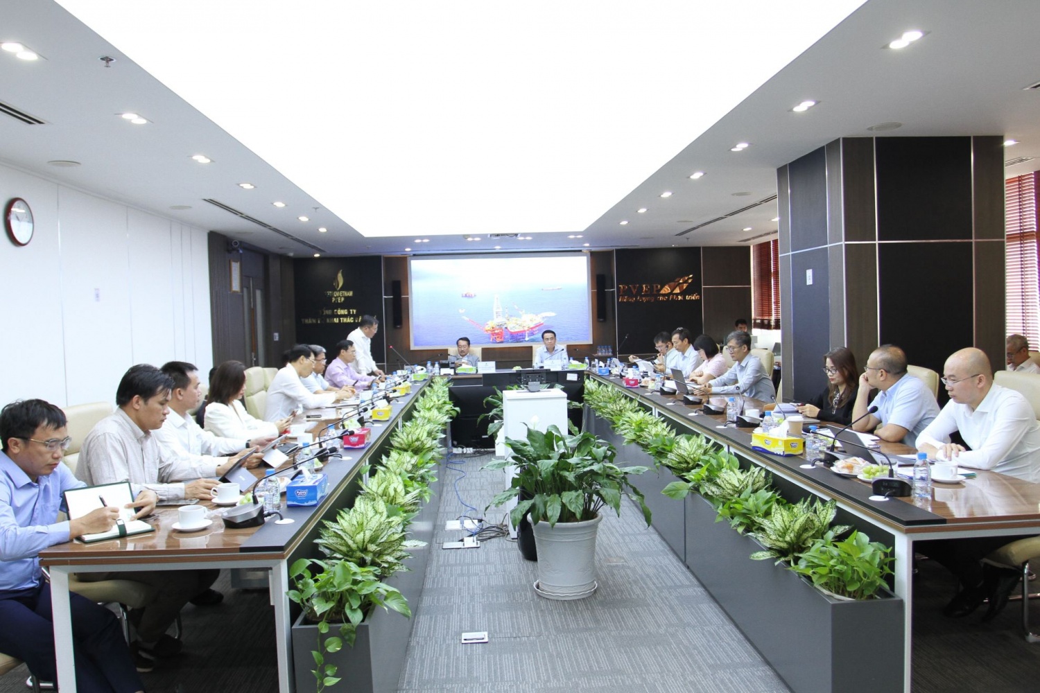 Đảng ủy PVEP “đồng thuận tầm nhìn, đồng hành đích đến”, quyết tâm hoàn thành mục tiêu năm 2026