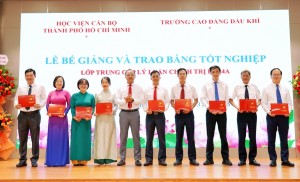 PV College và Học viện Cán bộ TP HCM phối hợp tổ chức bế giảng lớp Trung cấp Lý luận chính trị K144A