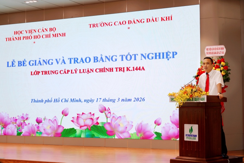 PV College và Học viện Cán bộ TP HCM phối hợp tổ chức bế giảng lớp Trung cấp Lý luận chính trị K144A
