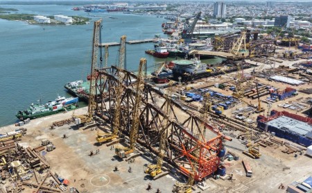 PVEP-NCS và Vietsovpetro lắp dựng thành công Panel Row 1 dự án Đại Hùng Nam, vượt tiến độ 14 ngày