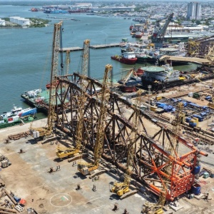 PVEP-NCS và Vietsovpetro lắp dựng thành công Panel Row 1 dự án Đại Hùng Nam, vượt tiến độ 14 ngày