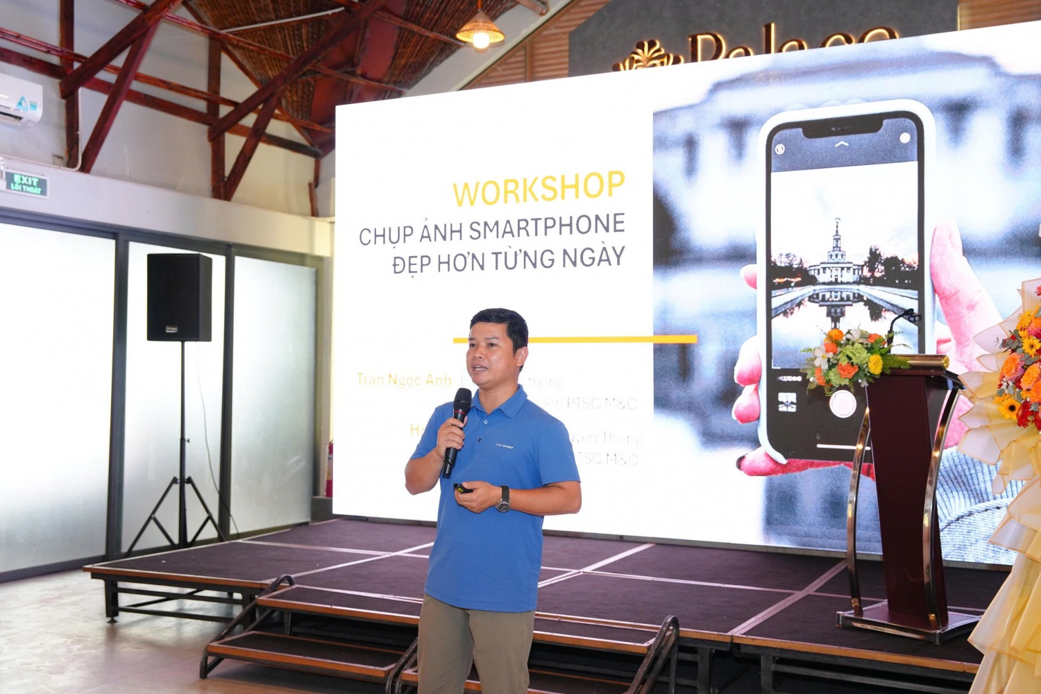 Đồng chí Trần Ngọc Anh – Nguyên Phó Bí thư Đoàn Thanh niên Công ty chia sẻ kỹ năng quay phim, chụp ảnh bằng điện thoại thông minh