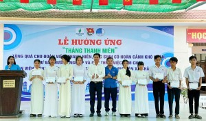 Tuổi trẻ NMNĐ Sông Hậu 1 đồng hành cùng học sinh khó khăn