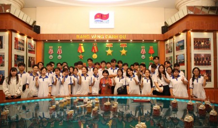 Vietsovpetro đón đoàn học sinh THPT trên địa bàn TP HCM đến tham quan, giao lưu hướng nghiệp