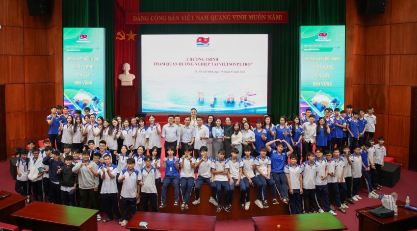 Vietsovpetro đón đoàn học sinh THPT trên địa bàn TP HCM đến tham quan, giao lưu hướng nghiệp