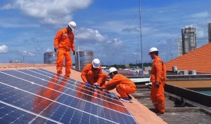 Lắp điện mặt trời mái nhà tại miền Bắc: Chi phí giảm, thời gian hoàn vốn rút ngắn