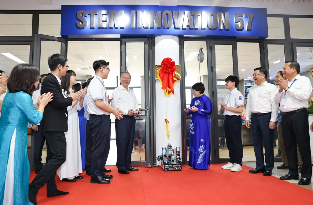 STEM Innovation Petrovietnam opens global pathways for Vietnamese students STEM Innovation Petrovietnam opens global pathways for Vietnamese students