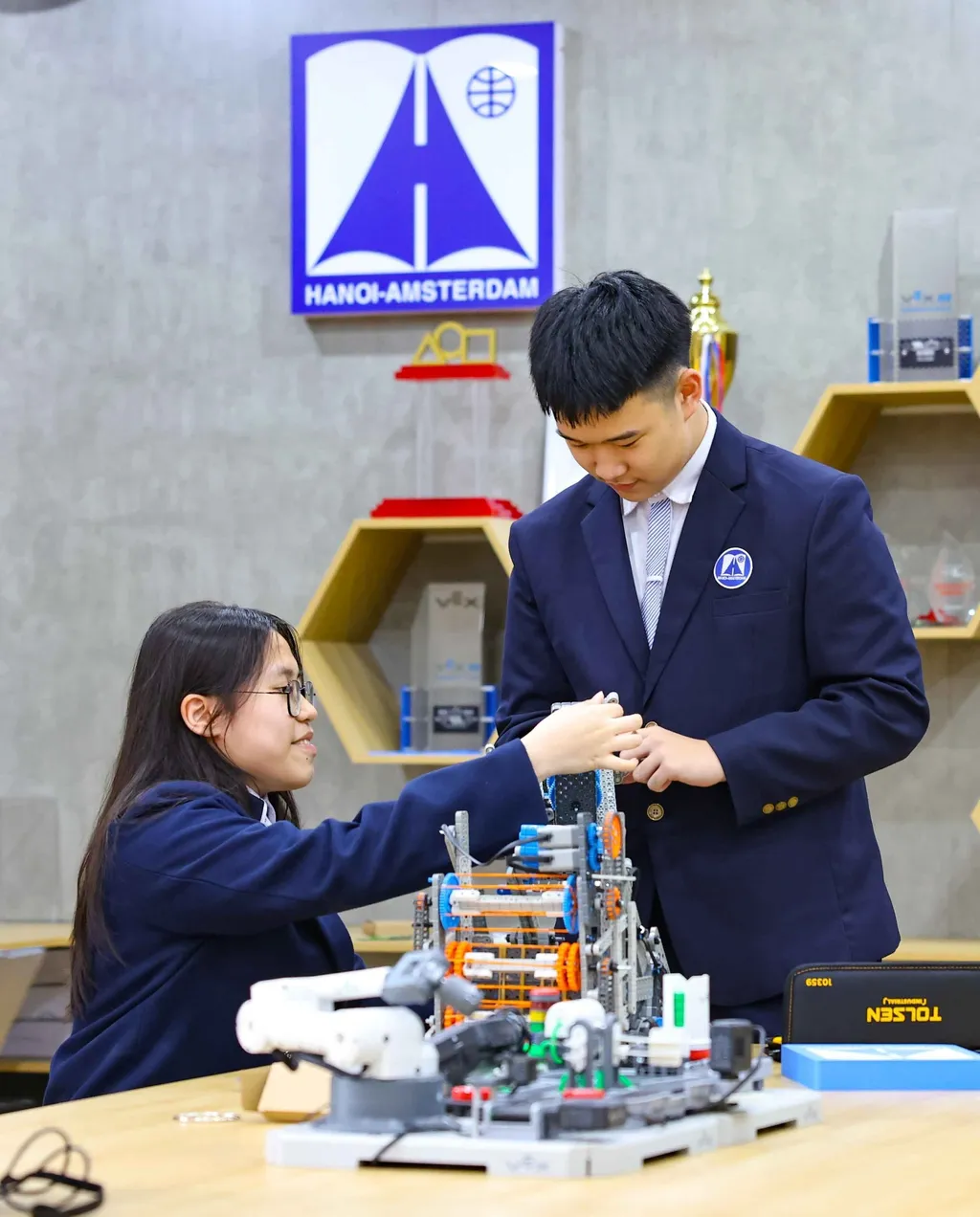 STEM Innovation Petrovietnam opens global pathways for Vietnamese students STEM Innovation Petrovietnam opens global pathways for Vietnamese students
