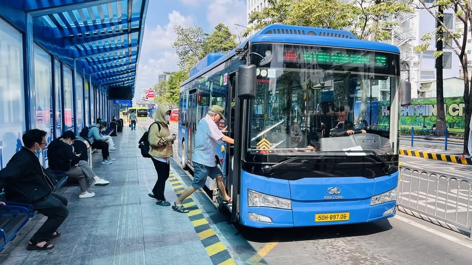 TP HCM triển khai các giải pháp thúc đẩy giao thông công cộng