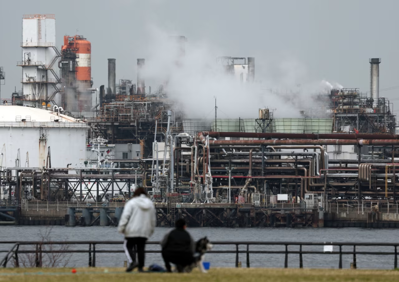 Châu Á ứng phó với khủng hoảng dầu mỏ như thế nào?