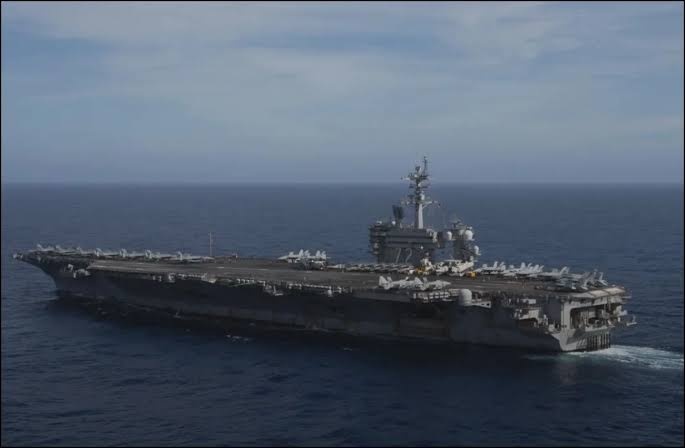 Tàu sân bay USS Abraham Lihncon