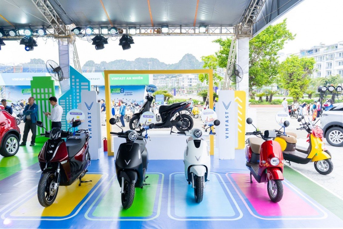 VinFast “phủ xanh” Vietbuild 2026 với dàn ô tô, xe máy điện và hệ sinh thái năng lượng xanh VinFast “phủ xanh” Vietbuild 2026 với dàn ô tô, xe máy điện và hệ sinh thái năng lượng xanh