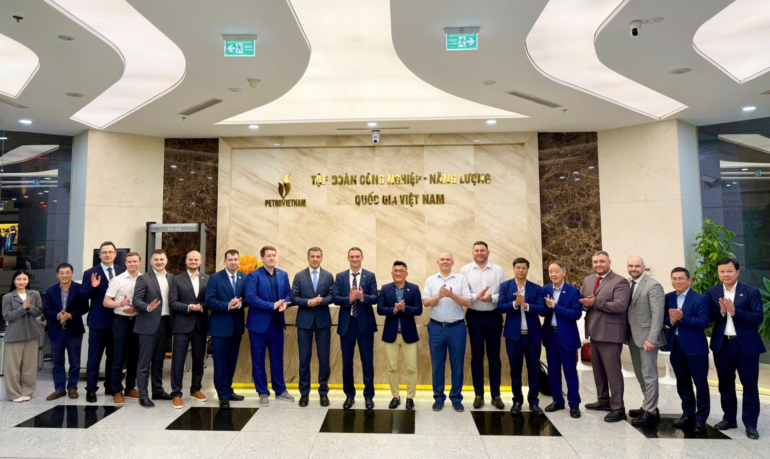 Petrovietnam mở rộng hợp tác với tỉnh Tyumen (Liên bang Nga) trong lĩnh vực năng lượng và công nghệ dầu khí Petrovietnam mở rộng hợp tác với tỉnh Tyumen (Liên bang Nga) trong lĩnh vực năng lượng và công nghệ dầu khí