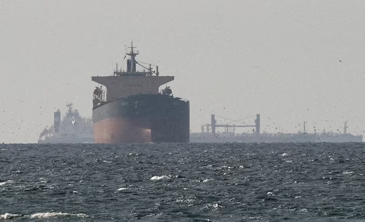 Phương Tây không thể bảo đảm an ninh vận tải ở eo biển Hormuz