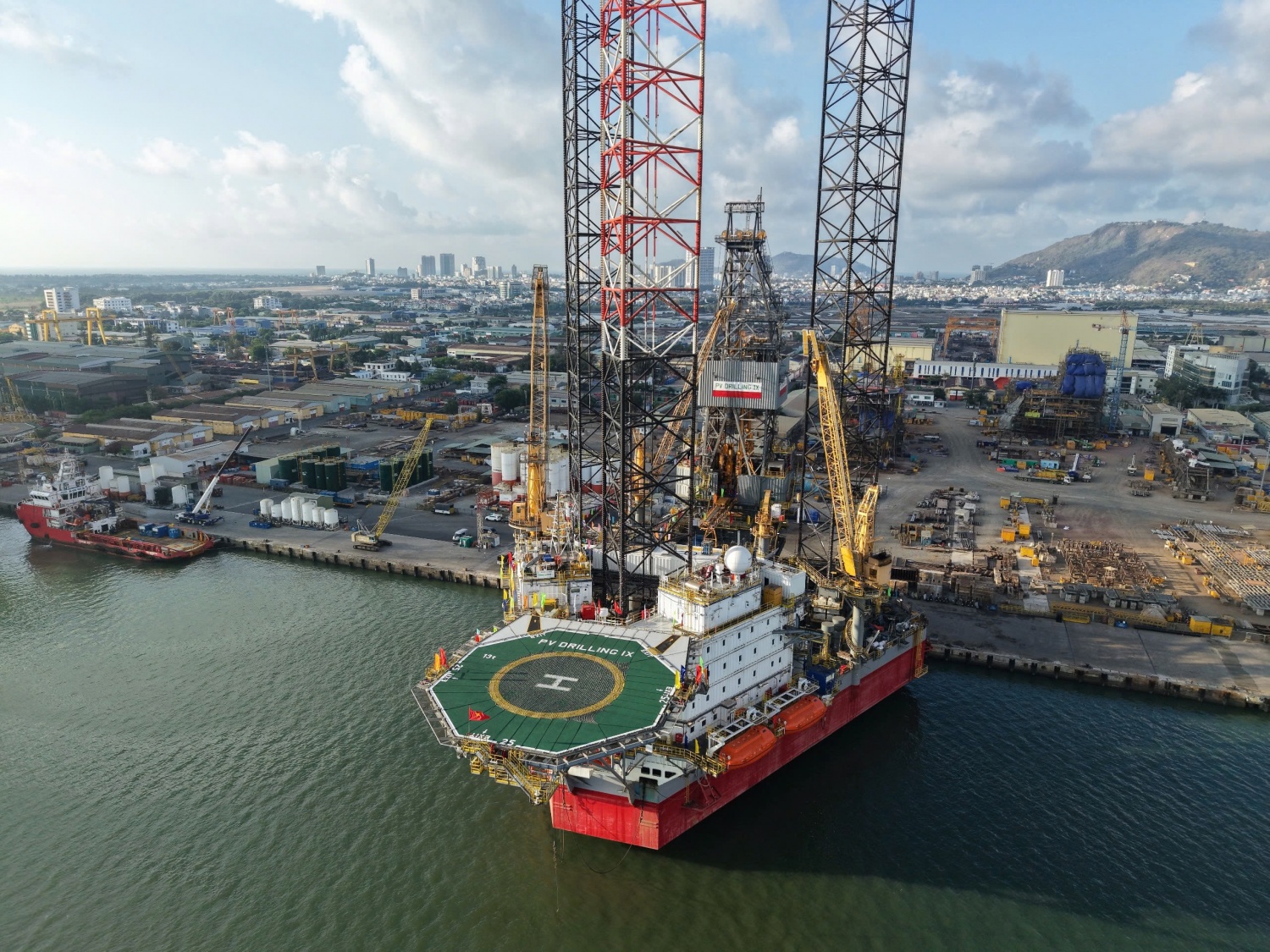 Cận cảnh giàn PV DRILLING IX: Sẵn sàng cho chu kỳ tăng trưởng mới