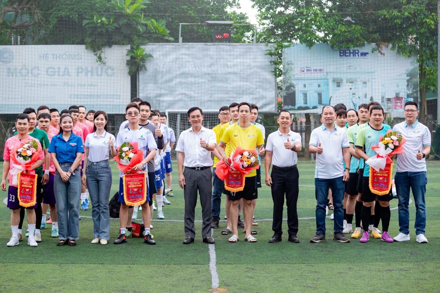 Nâng cao tinh thần đoàn kết tại Giải bóng đá Tứ Hùng Cụm hoạt động Đoàn Thanh niên Petrovietnam miền Trung Nâng cao tinh thần đoàn kết tại Giải bóng đá Tứ Hùng Cụm hoạt động Đoàn Thanh niên Petrovietnam miền Trung