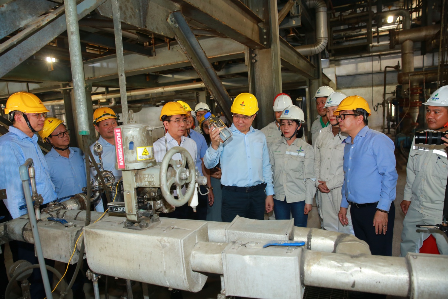 BSR vận hành an toàn, ổn định NMLD Dung Quất, cung ứng tối đa xăng dầu cho nền kinh tế BSR vận hành an toàn, ổn định NMLD Dung Quất, cung ứng tối đa xăng dầu cho nền kinh tế