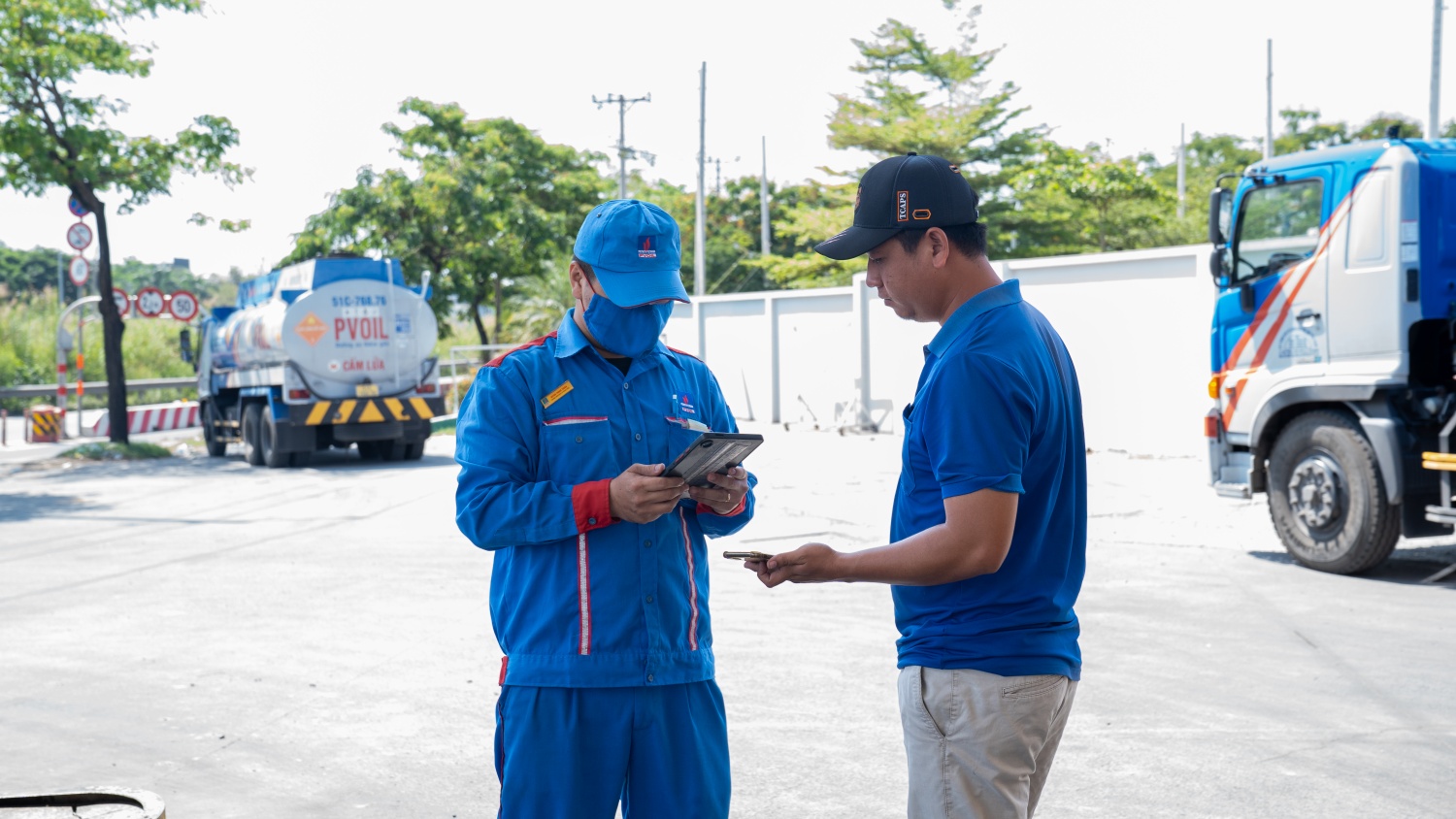 CHXD Phú Hữu - PVOIL: Những “chiến binh” áo xanh làm nên kỳ tích CHXD Phú Hữu PVOIL: Những “chiến binh” áo xanh làm nên kỳ tích