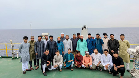 Thủy thủ mắc kẹt ở vùng Vịnh: Ám ảnh khi tên lửa bay qua đầu mỗi ngày