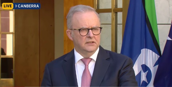 Úc giảm thuế tiêu thụ đặc biệt xăng dầu trong ba tháng